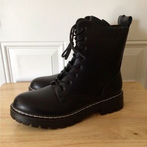 New Flexus boots by Spring step